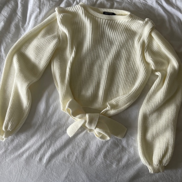 Cream open back sweater - Picture 3 of 8